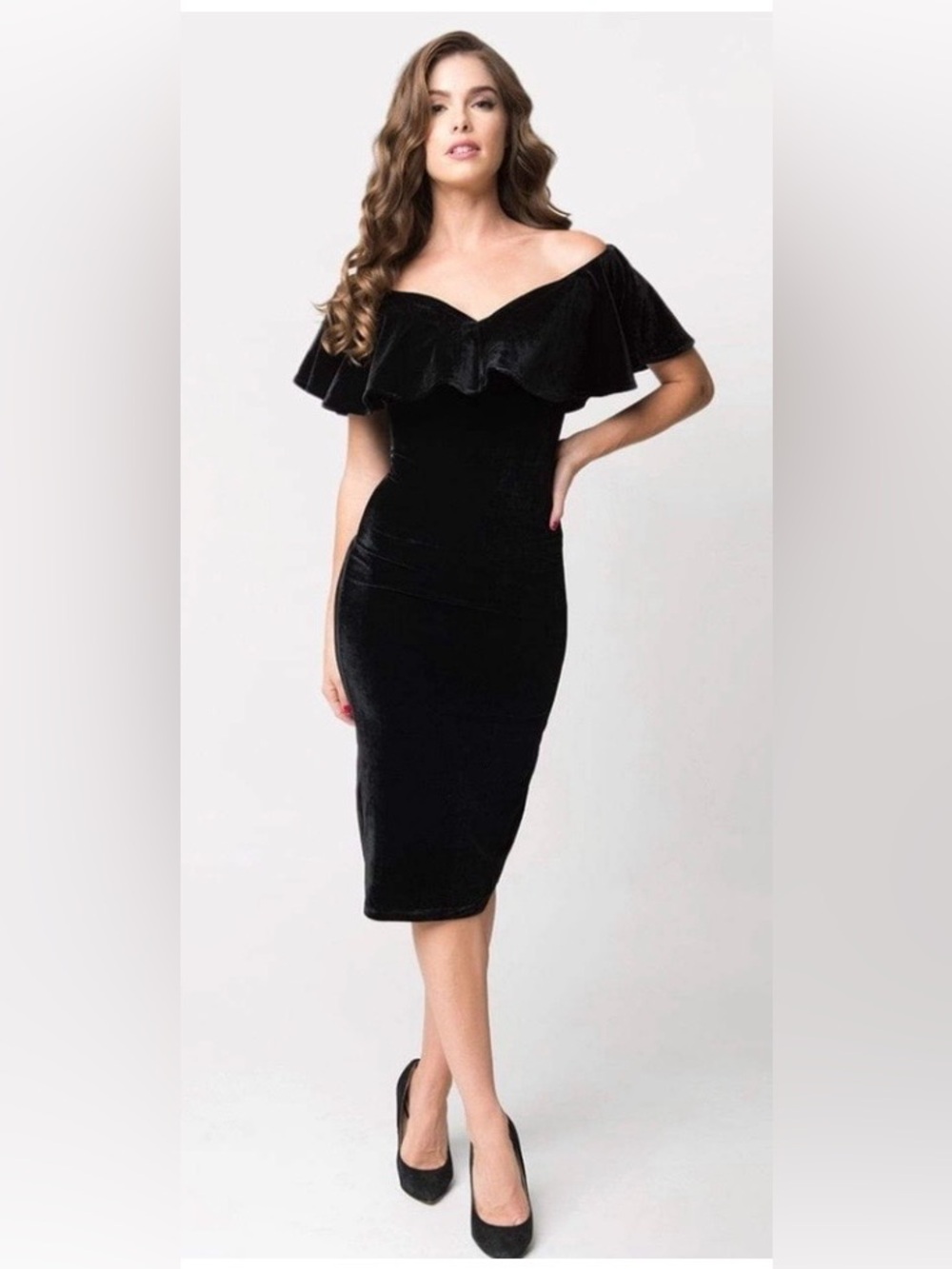 NWT Size XL/14 Unique Vintage Off the shoulder black velvet dress